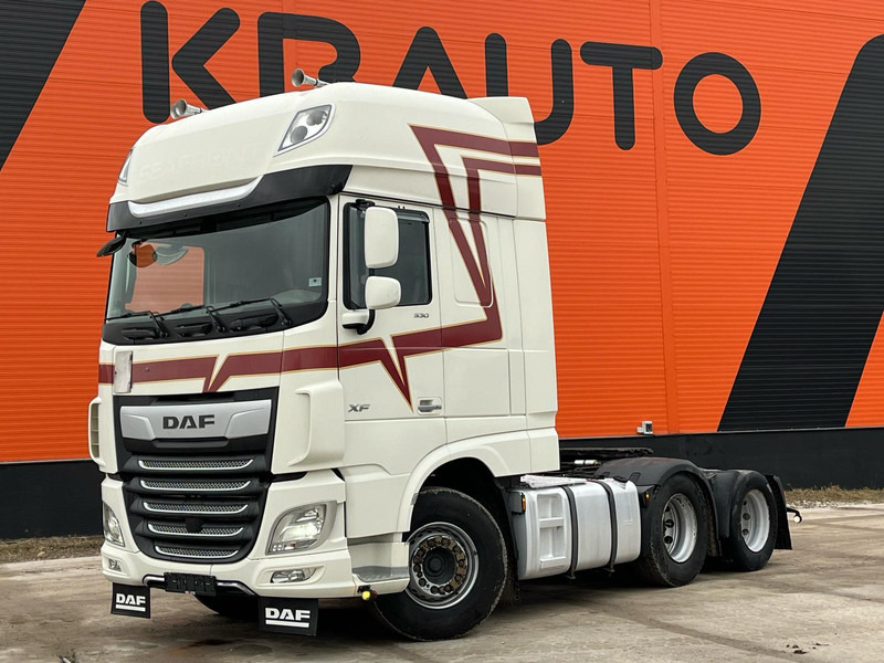 DAF XF 530 6x2 RETARDER / DOUBLE BOGIE - Cap tractor: Foto 1 DAF XF 530 6x2 RETARDER / DOUBLE BOGIE - Cap tractor: Foto 1