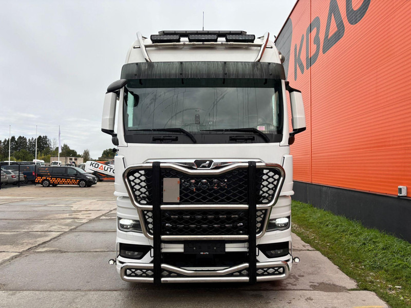 MAN TGX 28.580 6x2 TWIN BED GX CAB / INTARDER / DOUBLE BOGIE - Cap tractor: Foto 3 MAN TGX 28.580 6x2 TWIN BED GX CAB / INTARDER / DOUBLE BOGIE - Cap tractor: Foto 3