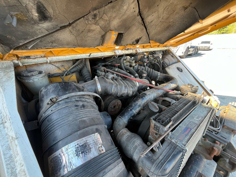 Cap tractor Mercedes-Benz Unimog U130 4x4: Foto 20 Cap tractor Mercedes-Benz Unimog U130 4x4: Foto 20