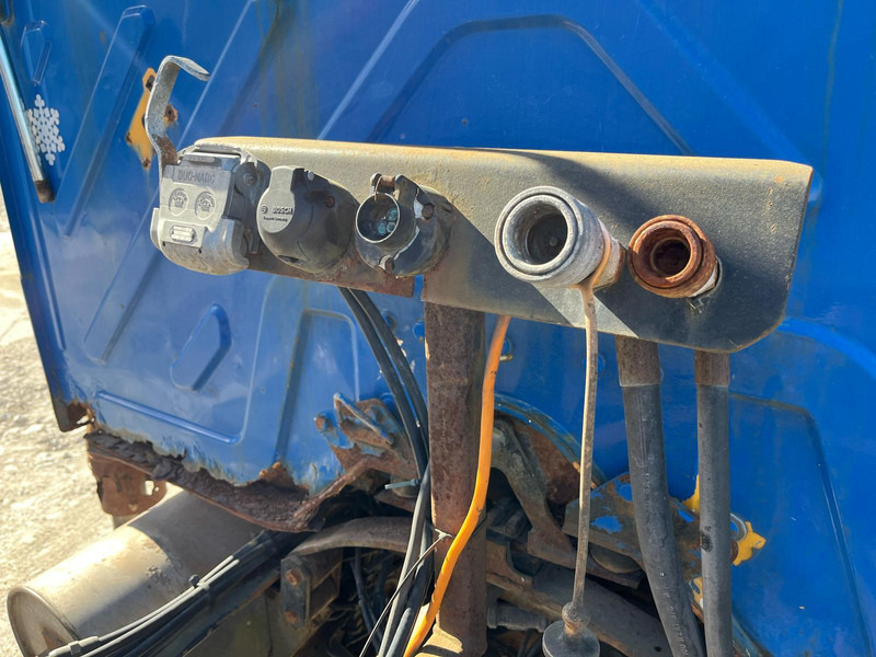 Cap tractor Mercedes-Benz Unimog U130 4x4: Foto 11 Cap tractor Mercedes-Benz Unimog U130 4x4: Foto 11