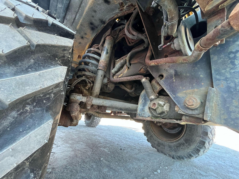 Cap tractor Mercedes-Benz Unimog U130 4x4: Foto 13 Cap tractor Mercedes-Benz Unimog U130 4x4: Foto 13