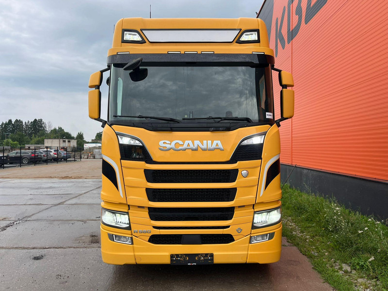 Scania R580 6x2 / PTO / RETARDER / DOUBLE BOGIE - Cap tractor: Foto 2 Scania R580 6x2 / PTO / RETARDER / DOUBLE BOGIE - Cap tractor: Foto 2