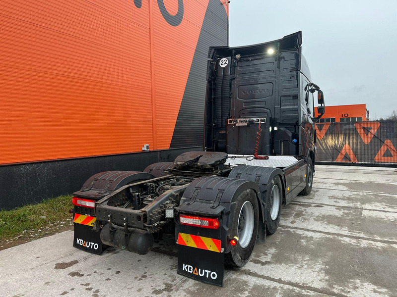 Volvo FH 16 750 6x4 GCW 70 ton / RETARDER / HYDRAULICS / TANDEM AXLE LIFT - Cap tractor: Foto 5 Volvo FH 16 750 6x4 GCW 70 ton / RETARDER / HYDRAULICS / TANDEM AXLE LIFT - Cap tractor: Foto 5