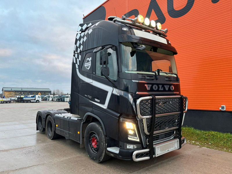 Volvo FH 16 750 6x4 GCW 80 ton / RETARDER / HYDRAULICS / TANDEM AXLE LIFT - Cap tractor: Foto 4 Volvo FH 16 750 6x4 GCW 80 ton / RETARDER / HYDRAULICS / TANDEM AXLE LIFT - Cap tractor: Foto 4