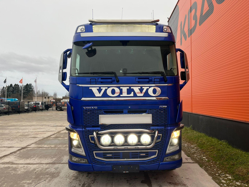 Volvo FH 16 750 6x4 RETARDER / HYDRAULICS / TANDEM AXLE LIFT - Cap tractor: Foto 3 Volvo FH 16 750 6x4 RETARDER / HYDRAULICS / TANDEM AXLE LIFT - Cap tractor: Foto 3