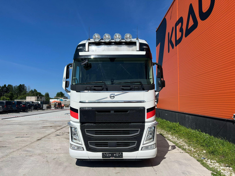 Volvo FH 540 6x2 GLOBE XL / ADR / RETARDER / DOUBLE BOGIE - Cap tractor: Foto 2 Volvo FH 540 6x2 GLOBE XL / ADR / RETARDER / DOUBLE BOGIE - Cap tractor: Foto 2