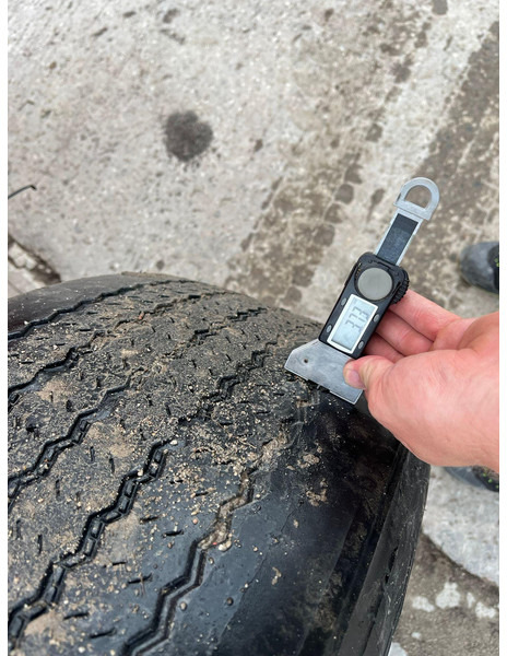 DAF CF85 6x2 CHASSIS - Camion şasiu: Foto 4 DAF CF85 6x2 CHASSIS - Camion şasiu: Foto 4