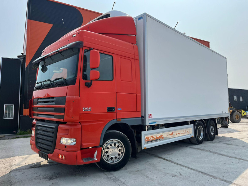 DAF XF 105.510 6x2 T-1200R / BOX L=7423 mm - Camion frigider: Foto 2 DAF XF 105.510 6x2 T-1200R / BOX L=7423 mm - Camion frigider: Foto 2