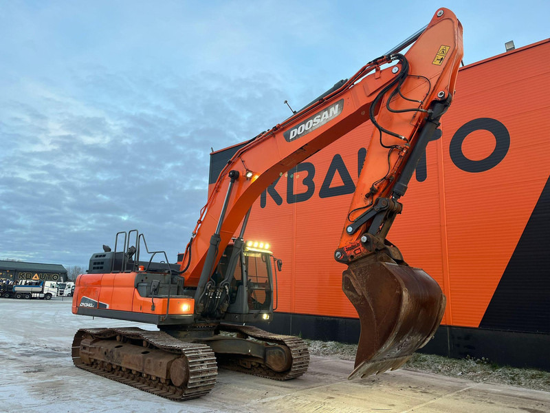 Doosan DX 340 LC-5 CENTRAL LUBRICATION / AC - Excavator pe şenile: Foto 3 Doosan DX 340 LC-5 CENTRAL LUBRICATION / AC - Excavator pe şenile: Foto 3