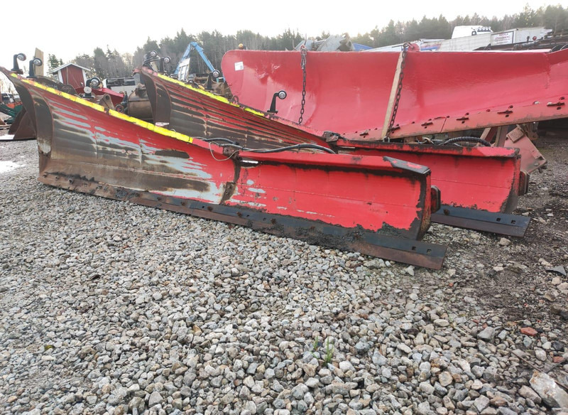 Mählers SP14/45B SIDE WING PLOW / KÜLJE SAHK - Utilaj deszăpezire: Foto 1 Mählers SP14/45B SIDE WING PLOW / KÜLJE SAHK - Utilaj deszăpezire: Foto 1