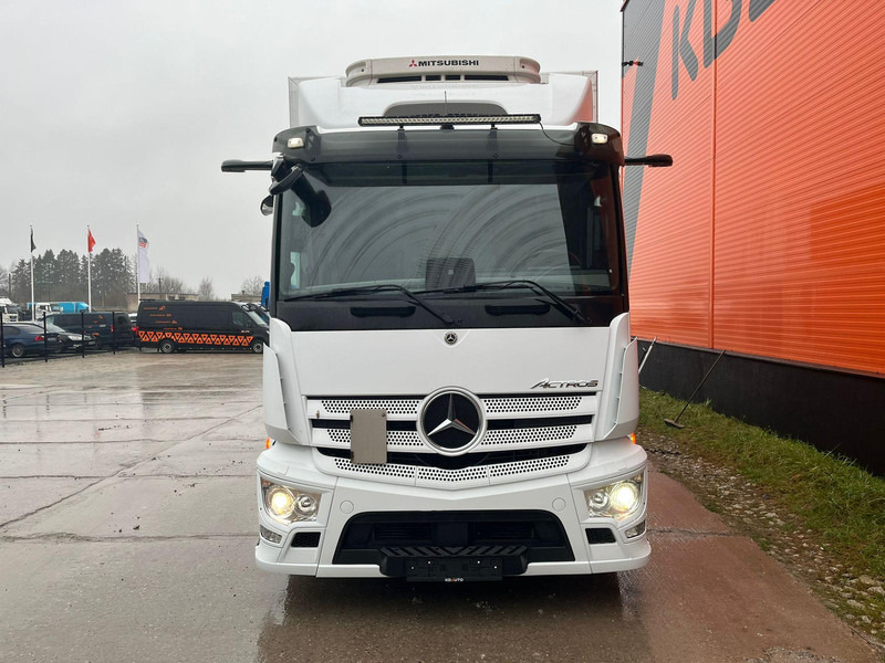 Mercedes-Benz Actros 1832 4x2 Mitsubishi TDJS50DA / BOX L=7703 mm - Camion frigider: Foto 2 Mercedes-Benz Actros 1832 4x2 Mitsubishi TDJS50DA / BOX L=7703 mm - Camion frigider: Foto 2
