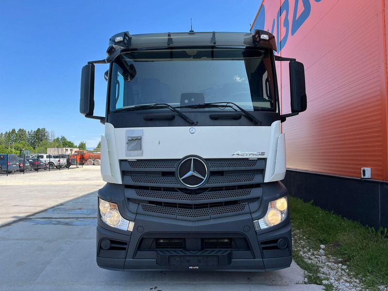 Mercedes-Benz Actros 2545 6x2 BOX L=7526 mm - Camion furgon: Foto 2 Mercedes-Benz Actros 2545 6x2 BOX L=7526 mm - Camion furgon: Foto 2