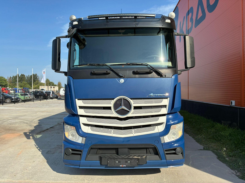 Mercedes-Benz Actros 2548 6x2*4 THERMOKING T-1200R / BOX L=9013 mm - Camion frigider: Foto 2 Mercedes-Benz Actros 2548 6x2*4 THERMOKING T-1200R / BOX L=9013 mm - Camion frigider: Foto 2