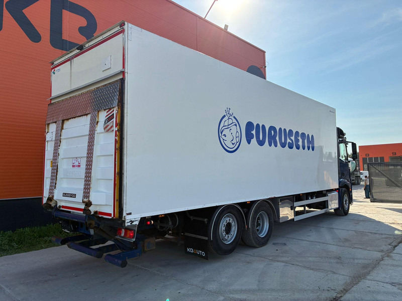 Mercedes-Benz Actros 2548 6x2*4 THERMOKING T-1200R / BOX L=9013 mm - Camion frigider: Foto 5 Mercedes-Benz Actros 2548 6x2*4 THERMOKING T-1200R / BOX L=9013 mm - Camion frigider: Foto 5