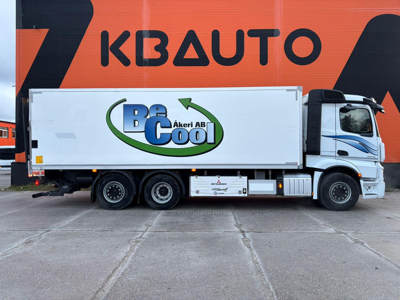 Mercedes-Benz Actros 2848 6x2*4 MITSUBISHI TU1250 MT / BOX L=7551 mm - Camion frigider: Foto 5 Mercedes-Benz Actros 2848 6x2*4 MITSUBISHI TU1250 MT / BOX L=7551 mm - Camion frigider: Foto 5