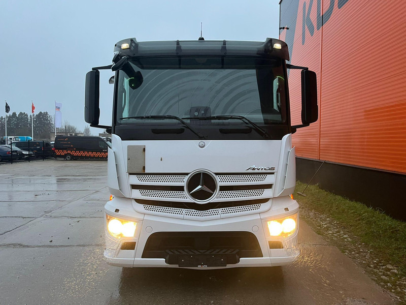 Mercedes-Benz Antos 2543 6x2*4 Mitsubishi / BOX L=7573 mm - Camion frigider: Foto 3 Mercedes-Benz Antos 2543 6x2*4 Mitsubishi / BOX L=7573 mm - Camion frigider: Foto 3