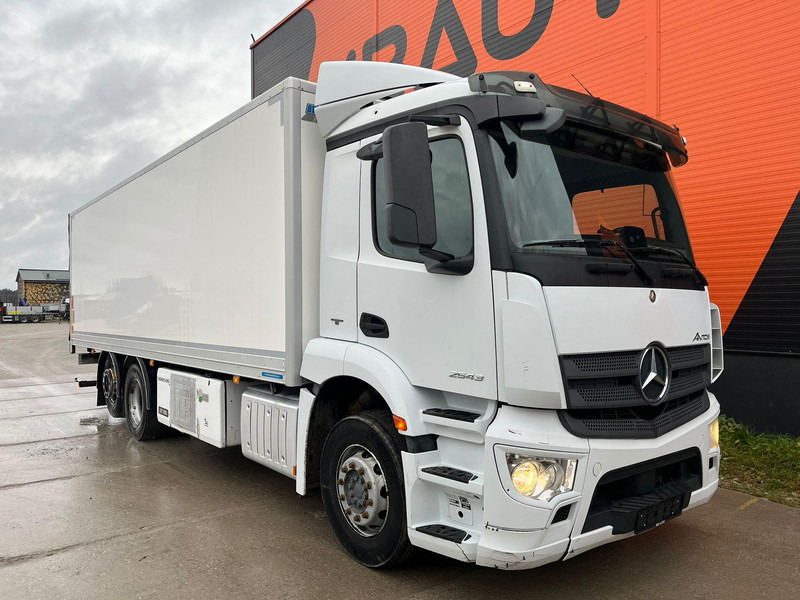 Mercedes-Benz Antos 2543 6x2*4 THERMOKING UT 800 / BOX L=7604 - Camion frigider: Foto 3 Mercedes-Benz Antos 2543 6x2*4 THERMOKING UT 800 / BOX L=7604 - Camion frigider: Foto 3
