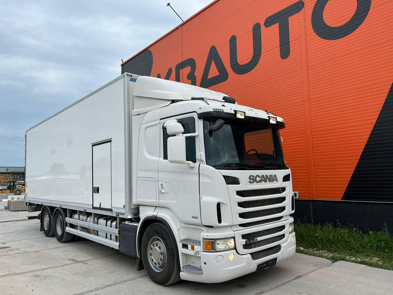Scania G 440 6x2*4 EURO 6 ! / RETARDER / BOX L=8427 mm - Camion frigider: Foto 3 Scania G 440 6x2*4 EURO 6 ! / RETARDER / BOX L=8427 mm - Camion frigider: Foto 3