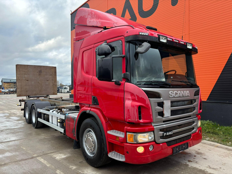Scania P 440 6x2 FOR SALE AS CHASSIS / RETARDER / CHASSIS L=7741 mm - Camion şasiu: Foto 4 Scania P 440 6x2 FOR SALE AS CHASSIS / RETARDER / CHASSIS L=7741 mm - Camion şasiu: Foto 4