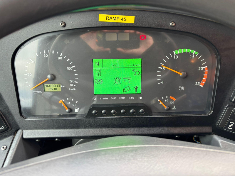 Leasing de Setra S 417 UL 6x2*4 AC / AUXILIARY HEATER / WC / WHEELCHAIR LIFT Setra S 417 UL 6x2*4 AC / AUXILIARY HEATER / WC / WHEELCHAIR LIFT: Foto 12 Leasing de Setra S 417 UL 6x2*4 AC / AUXILIARY HEATER / WC / WHEELCHAIR LIFT Setra S 417 UL 6x2*4 AC / AUXILIARY HEATER / WC / WHEELCHAIR LIFT: Foto 12