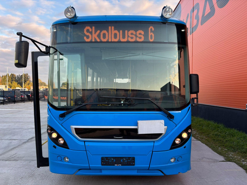 Volvo B7RLE 8900 48 SEATS + 28 STANDING / AC / AUXILIARY HEATER - Autobuz interurban: Foto 2 Volvo B7RLE 8900 48 SEATS + 28 STANDING / AC / AUXILIARY HEATER - Autobuz interurban: Foto 2