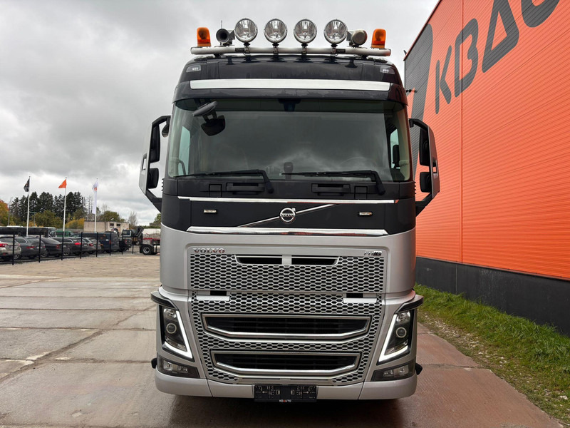Volvo FH 16 650 8x4*4 PALFINGER PK 33002 EH / PLATFORM L=6779 mm - Camion platformă, Camion cu macara: Foto 3 Volvo FH 16 650 8x4*4 PALFINGER PK 33002 EH / PLATFORM L=6779 mm - Camion platformă, Camion cu macara: Foto 3