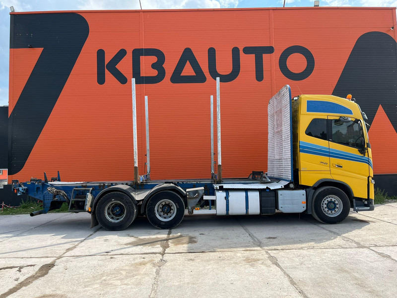 Volvo FH 16 750 6x4 HYDRAULICS / CHASSIS L=8184 mm - Camion forestier, Camion cu macara: Foto 5 Volvo FH 16 750 6x4 HYDRAULICS / CHASSIS L=8184 mm - Camion forestier, Camion cu macara: Foto 5