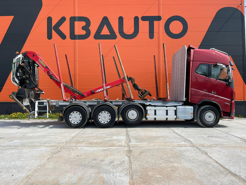 Volvo FH 16 750 8x4/4 DAMAGED ! - Camion forestier, Camion cu macara: Foto 5 Volvo FH 16 750 8x4/4 DAMAGED ! - Camion forestier, Camion cu macara: Foto 5