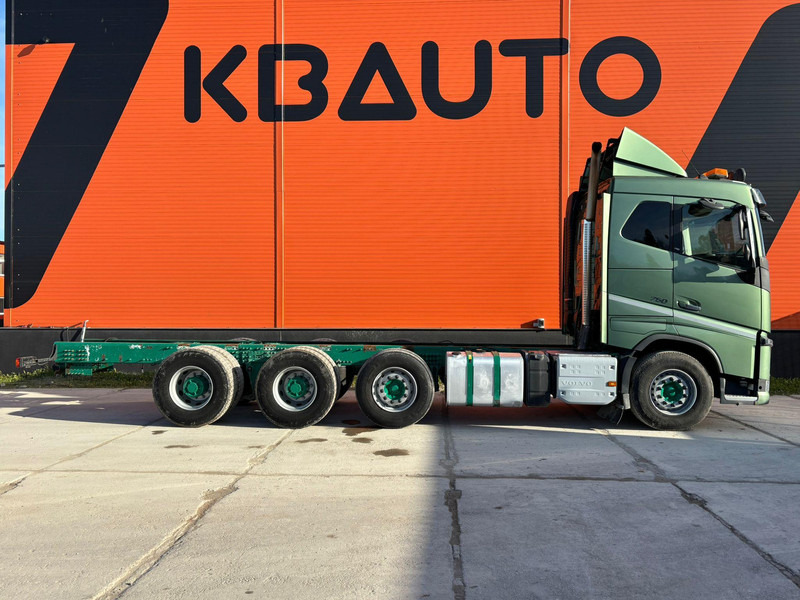 Volvo FH 16 750 8x4/4 PTO / CHASSIS L=7617 mm - Camion şasiu: Foto 5 Volvo FH 16 750 8x4/4 PTO / CHASSIS L=7617 mm - Camion şasiu: Foto 5