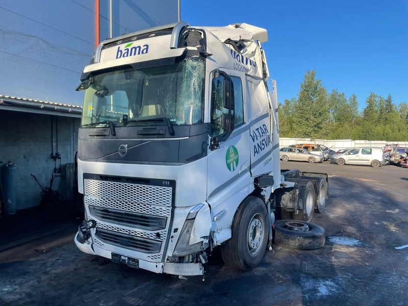 Volvo FH 500 6x2 - Cadru/ Şasiu pentru Camion: Foto 1 Volvo FH 500 6x2 - Cadru/ Şasiu pentru Camion: Foto 1