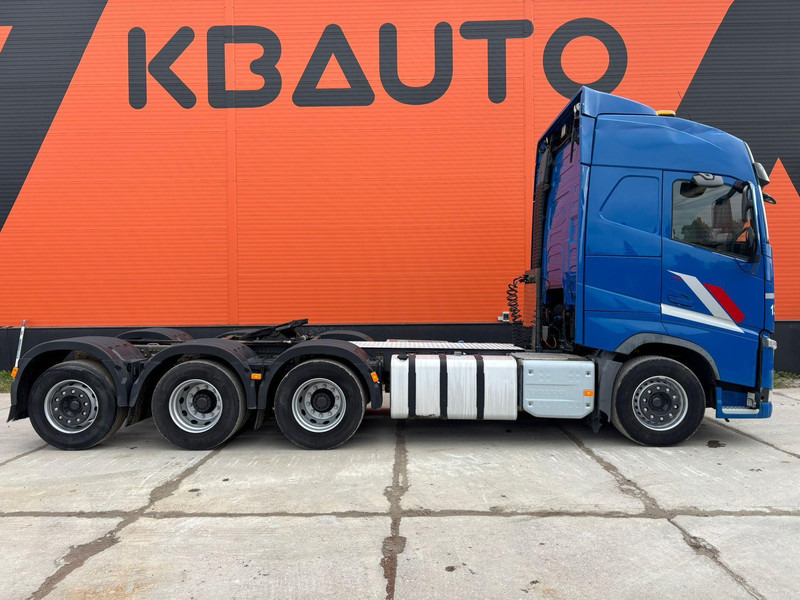 Volvo FH 500 8x4*4 FOR SALE AS CHASSIS / GCW 70 ton / PTO / CHASSIS L=6420 mm - Camion şasiu: Foto 5 Volvo FH 500 8x4*4 FOR SALE AS CHASSIS / GCW 70 ton / PTO / CHASSIS L=6420 mm - Camion şasiu: Foto 5