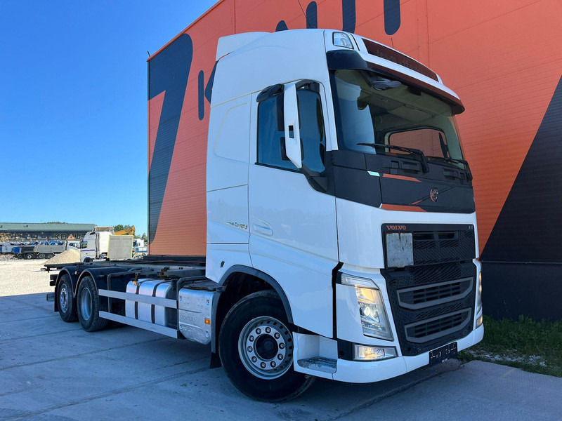 Volvo FH 540 6x2 RETARDER - Camion transport containere/ Swap body: Foto 3 Volvo FH 540 6x2 RETARDER - Camion transport containere/ Swap body: Foto 3