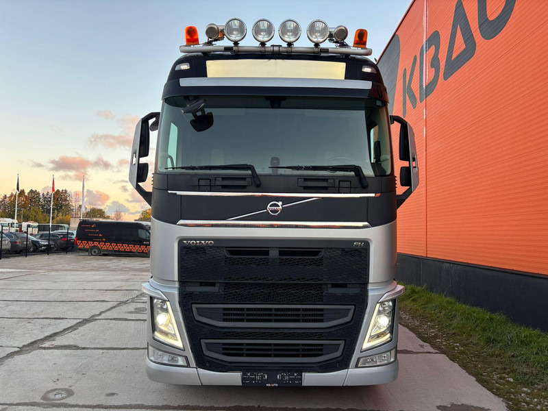 Volvo FH 540 8x4*4 PALFINGER PK 33002 EH / PLATFORM L=7049 mm - Camion platformă, Camion cu macara: Foto 3 Volvo FH 540 8x4*4 PALFINGER PK 33002 EH / PLATFORM L=7049 mm - Camion platformă, Camion cu macara: Foto 3
