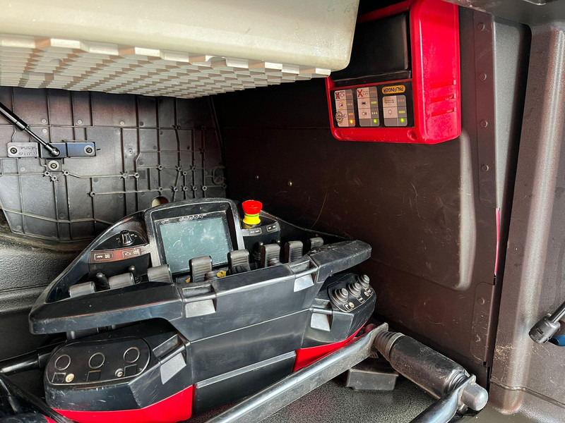 Leasing de Volvo FH 540 8x4 PK 110002 + JIB + WINCH / COMBI / PLATFORM L=3662 mm Volvo FH 540 8x4 PK 110002 + JIB + WINCH / COMBI / PLATFORM L=3662 mm: Foto 13