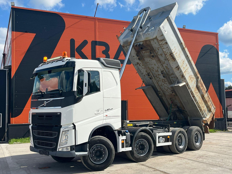 Volvo FH 540 8x4 RETARDER / TANDEM AXLE LIFT / BOX L=5501 mm - Camion basculantă: Foto 2 Volvo FH 540 8x4 RETARDER / TANDEM AXLE LIFT / BOX L=5501 mm - Camion basculantă: Foto 2
