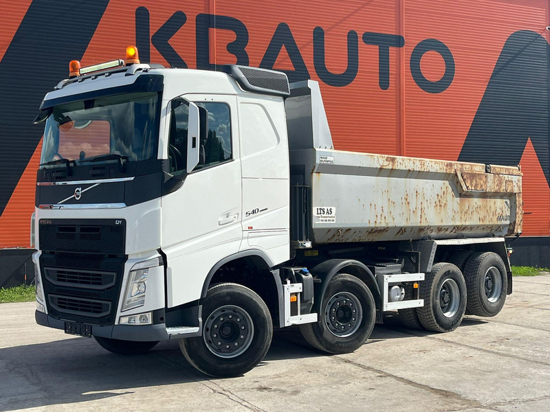 Volvo FH 540 8x4 RETARDER / TANDEM AXLE LIFT / BOX L=5501 mm - Camion basculantă: Foto 1 Volvo FH 540 8x4 RETARDER / TANDEM AXLE LIFT / BOX L=5501 mm - Camion basculantă: Foto 1