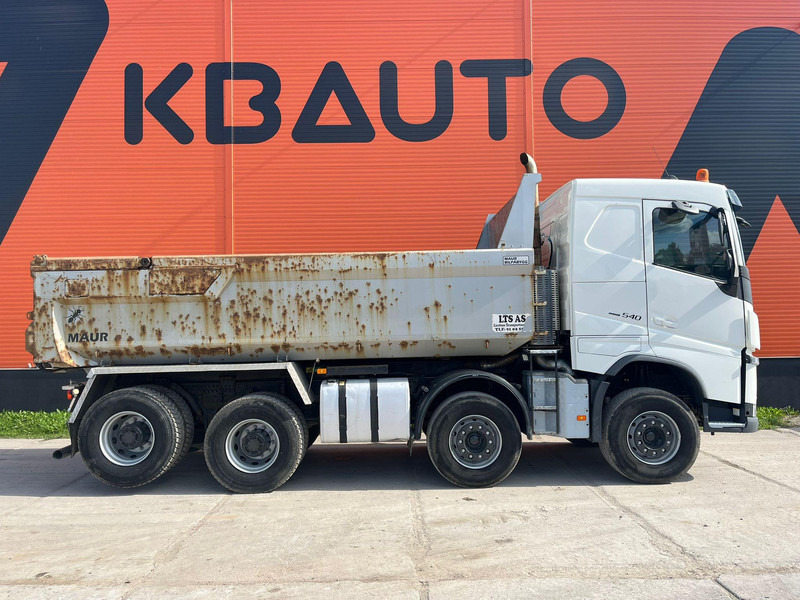 Volvo FH 540 8x4 RETARDER / TANDEM AXLE LIFT / BOX L=5501 mm - Camion basculantă: Foto 5 Volvo FH 540 8x4 RETARDER / TANDEM AXLE LIFT / BOX L=5501 mm - Camion basculantă: Foto 5