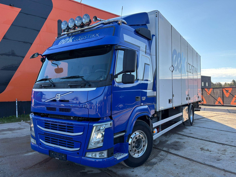 Volvo FM 330 4x2 BOX L=7608 mm - Camion furgon: Foto 2 Volvo FM 330 4x2 BOX L=7608 mm - Camion furgon: Foto 2