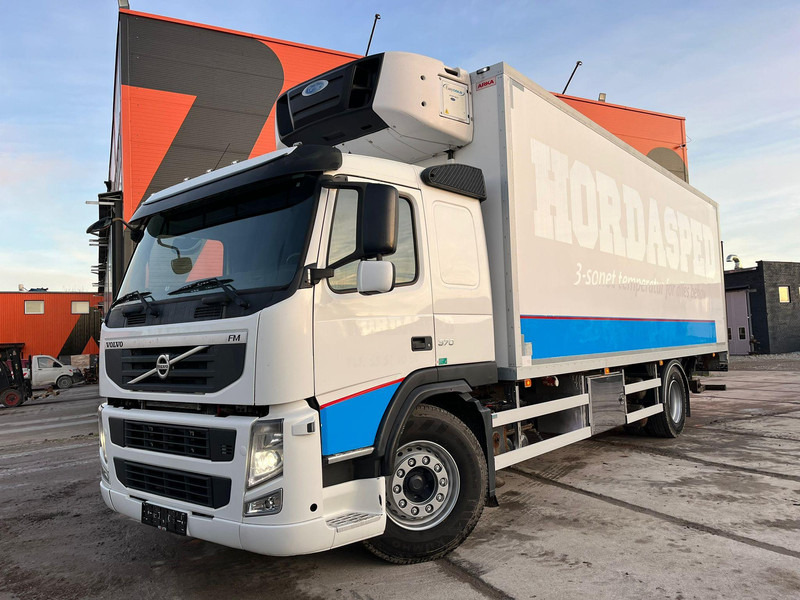 Volvo FM 370 4x2 SUPRA 950 Mt / BOX L=7746 mm - Camion frigider: Foto 2 Volvo FM 370 4x2 SUPRA 950 Mt / BOX L=7746 mm - Camion frigider: Foto 2