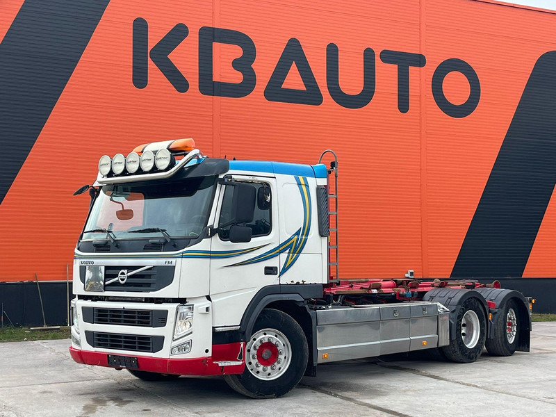 Volvo FM 500 6x2*4 HIAB 20 TON / L= 5300 mm - Camion cu cârlig: Foto 1 Volvo FM 500 6x2*4 HIAB 20 TON / L= 5300 mm - Camion cu cârlig: Foto 1