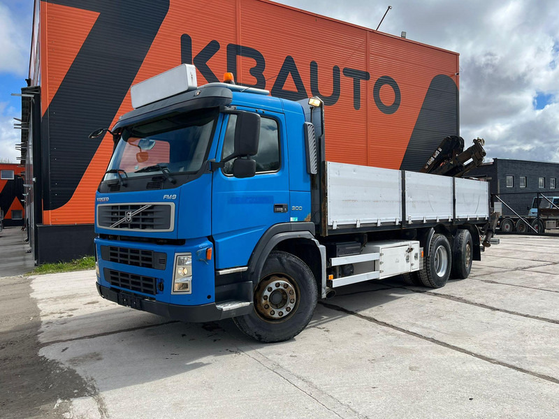 Volvo FM 9 300 6x2*4 HIAB 085D-3 / PLATFORM L=6320 mm - Camion platformă, Camion cu macara: Foto 2 Volvo FM 9 300 6x2*4 HIAB 085D-3 / PLATFORM L=6320 mm - Camion platformă, Camion cu macara: Foto 2