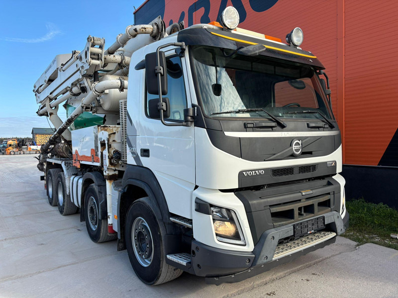 Volvo FMX 500 8x4 PUMI 24-3 - 24 m - 2303 hours / 7 m3 / FULL STEEL - Autobetonieră: Foto 4 Volvo FMX 500 8x4 PUMI 24-3 - 24 m - 2303 hours / 7 m3 / FULL STEEL - Autobetonieră: Foto 4