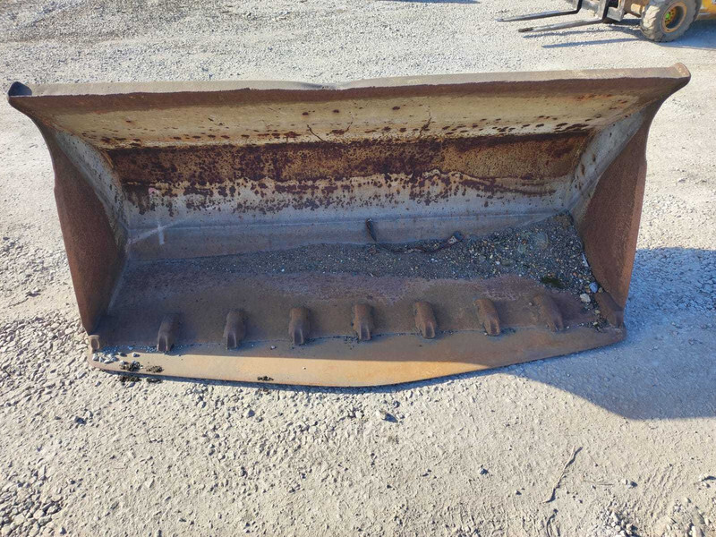 Wheel LOADER BUCKET / LAADURI KOPP - Cupă: Foto 1 Wheel LOADER BUCKET / LAADURI KOPP - Cupă: Foto 1