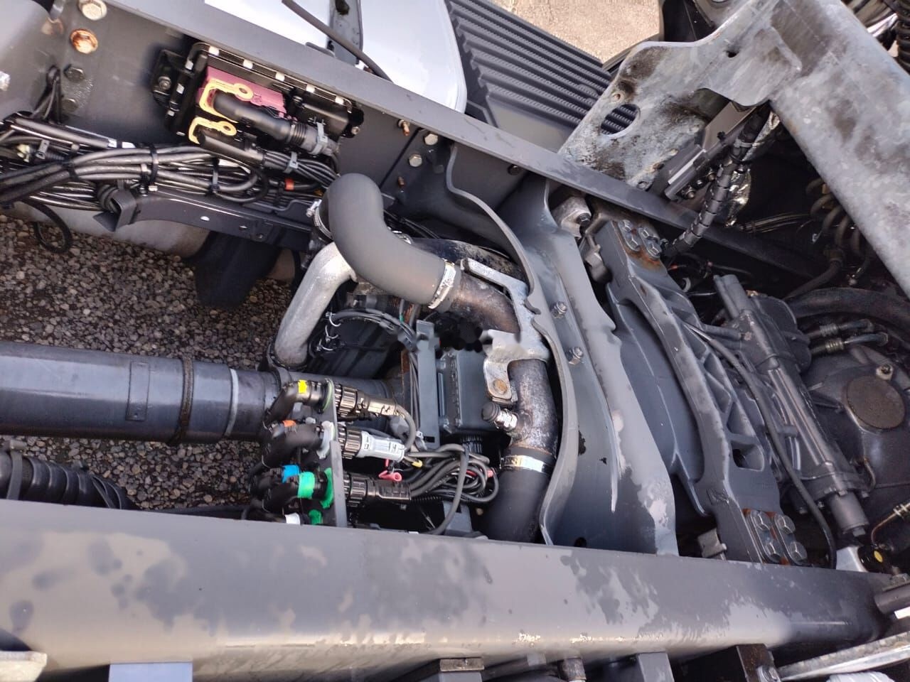 Cap tractor Scania P450: Foto 15