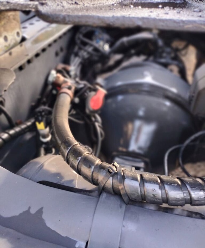 Cap tractor Scania P450: Foto 14