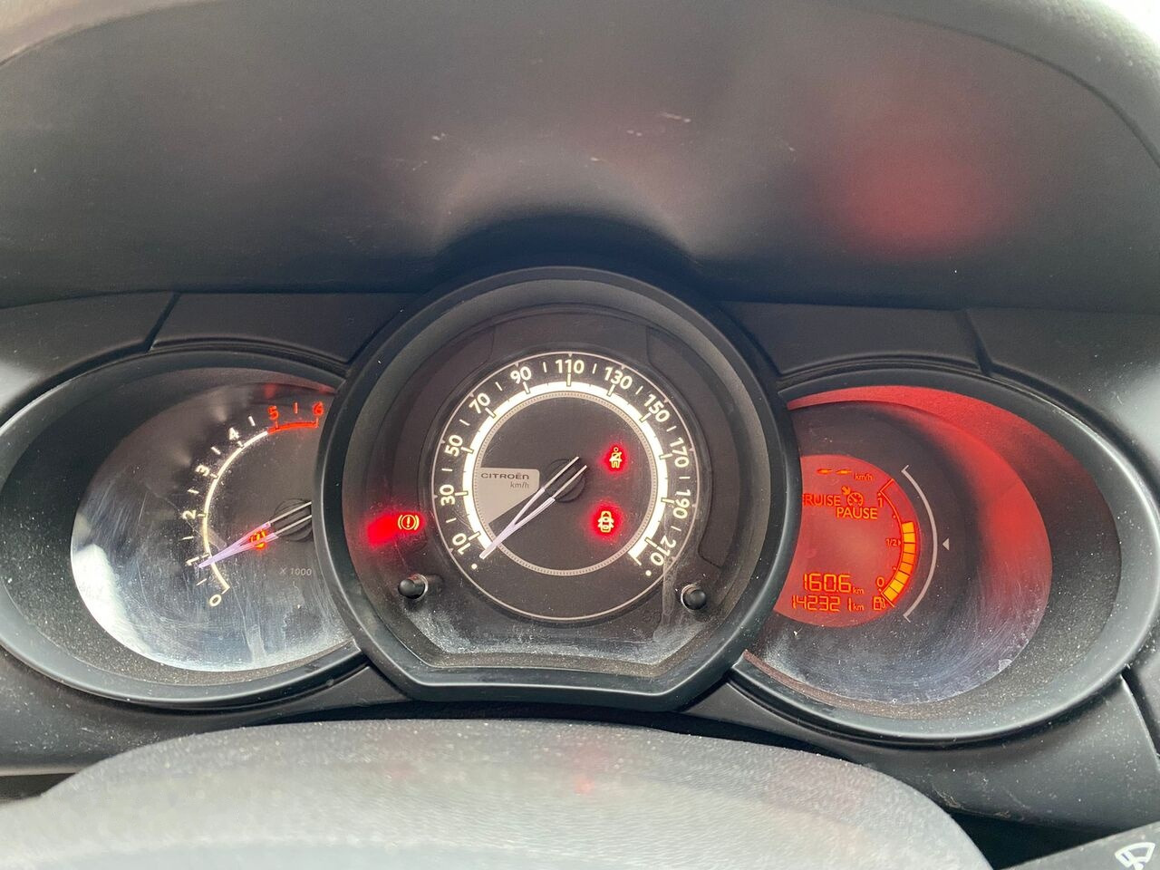 Hatchback Citroen C3: Foto 12