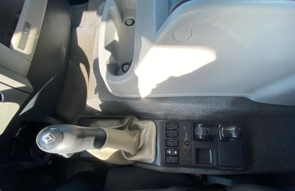 Camion basculantă Renault KERAX 380 /Dźwig HDS Palfinger PK13001-K / / Retarder / Manual: Foto 21 Camion basculantă Renault KERAX 380 /Dźwig HDS Palfinger PK13001-K / / Retarder / Manual: Foto 21