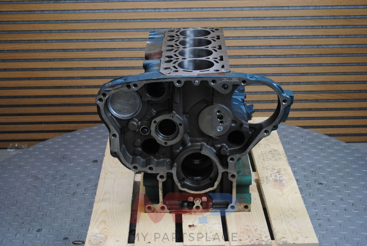 Kubota Blok Kubota V3307 & V3307-T - Motor: Foto 2 Kubota Blok Kubota V3307 & V3307-T - Motor: Foto 2