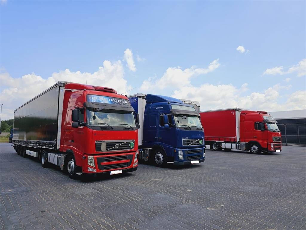Leasing de Volvo FH13 XXL EURO 5 2011 + KRONE MEGA RAISE  Volvo FH13 XXL EURO 5 2011 + KRONE MEGA RAISE: Foto 24