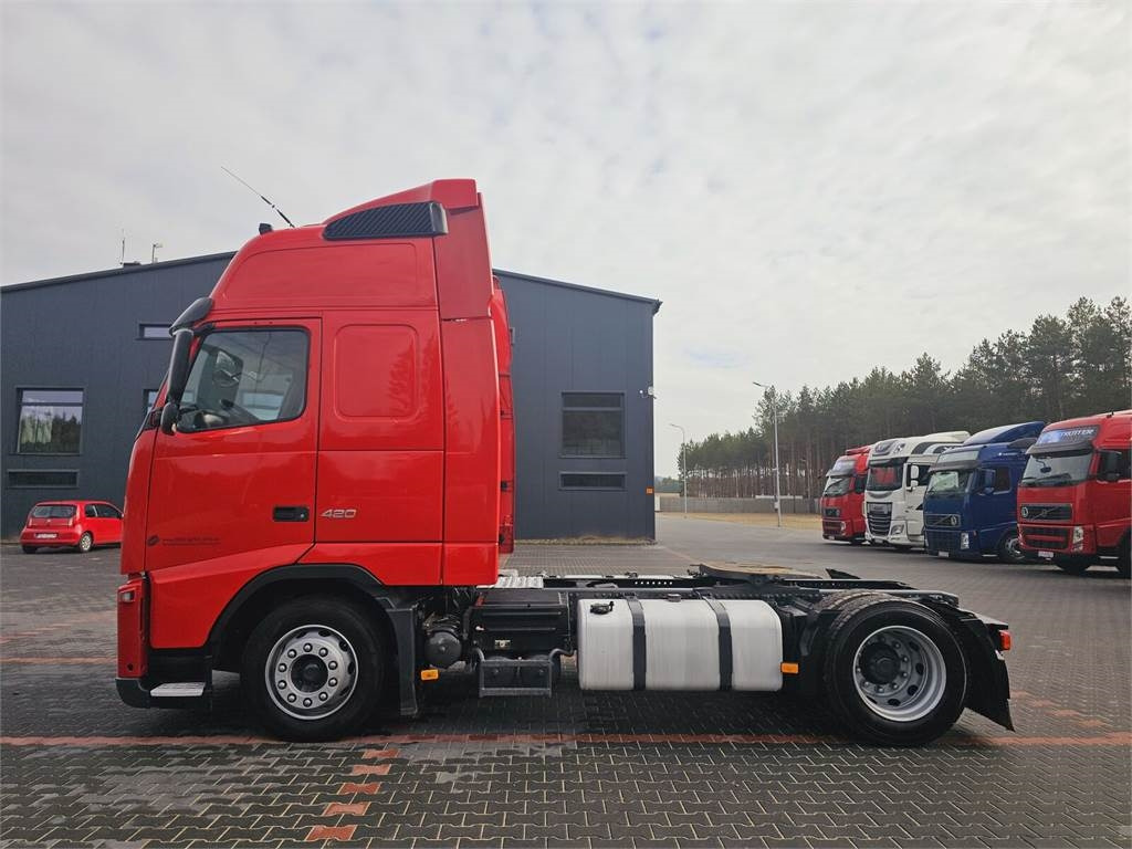 Volvo FH13 XXL EURO 5 2011 + KRONE MEGA RAISE - Cap tractor: Foto 5 Volvo FH13 XXL EURO 5 2011 + KRONE MEGA RAISE - Cap tractor: Foto 5